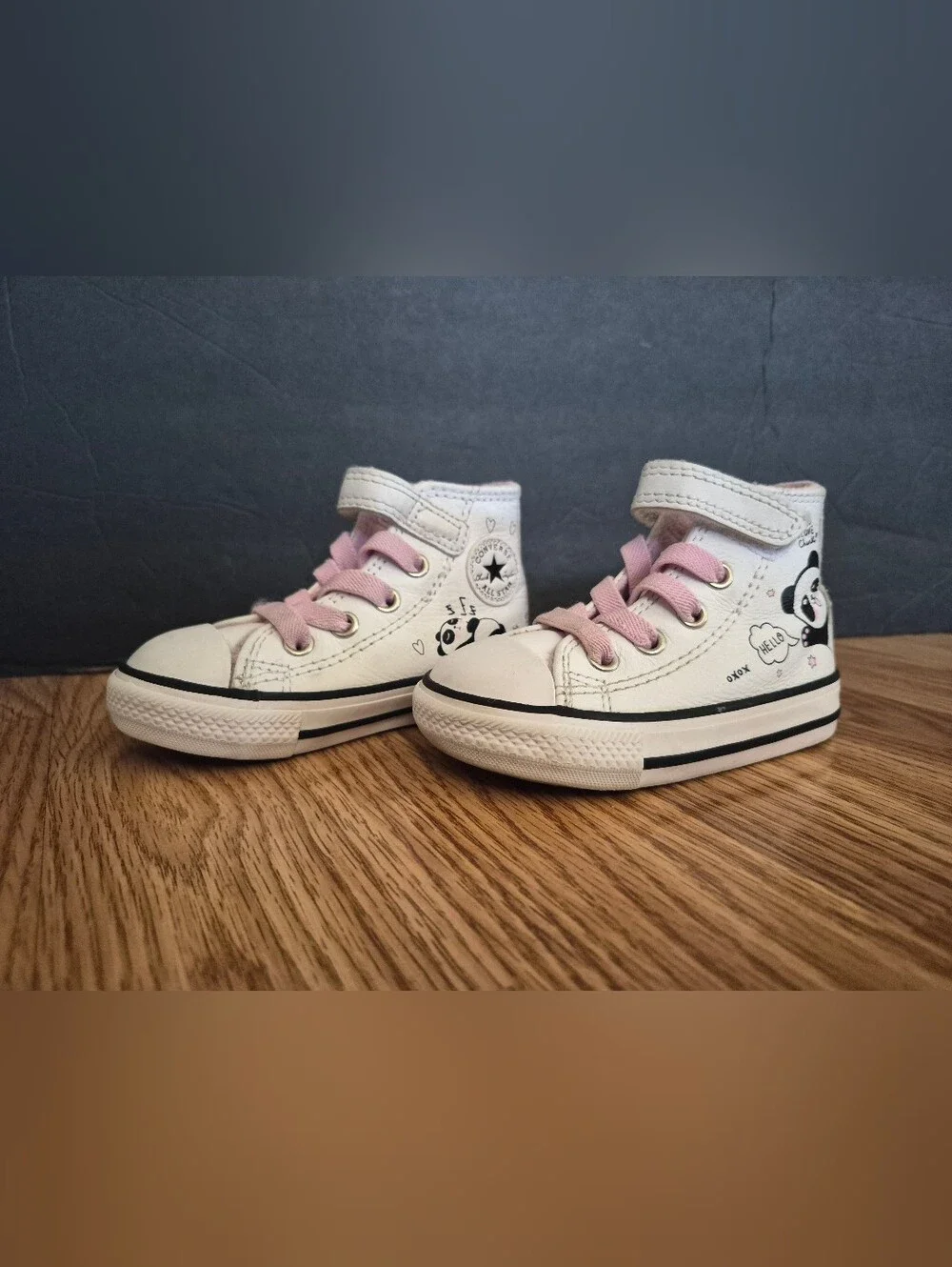 Converse Chuck Taylor All Star Shoes Panda Pink Laces